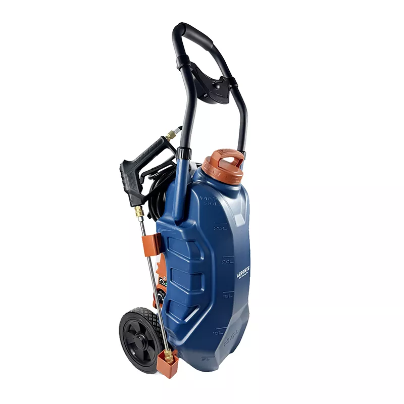 Crosstec wheeled sprayer details front view